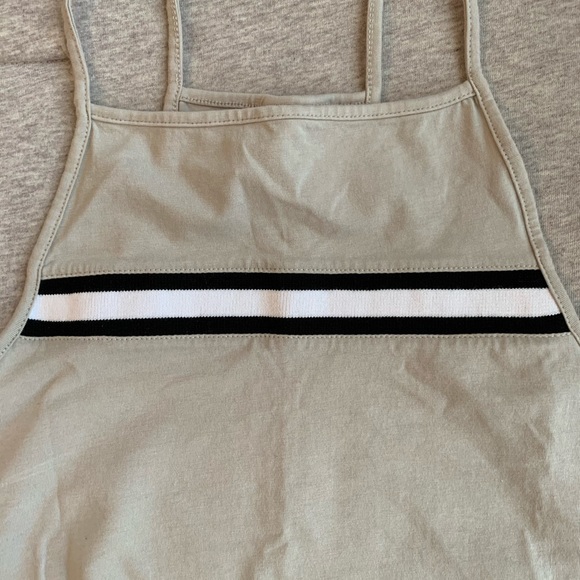 H&M crop top - Picture 3 of 4